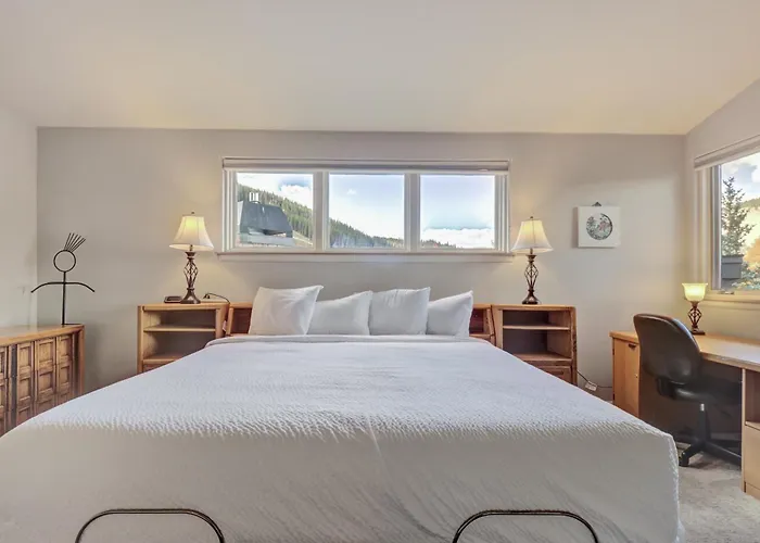 Legends 11 Apartment