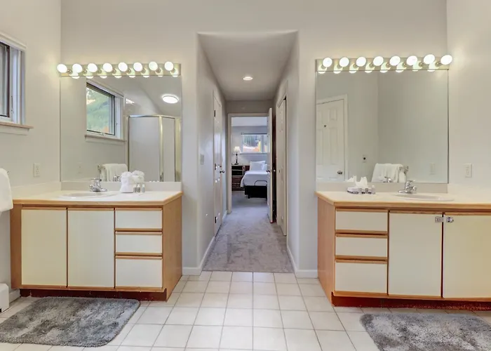 Apartment Legends 11